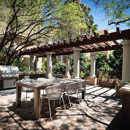 Woodland Hills Luxury Apt 2 Bed Ca Λος Άντζελες Εξωτερικό φωτογραφία